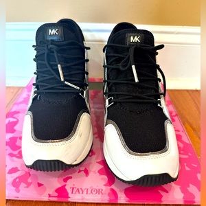 Michael Kors Sneakers Size 10